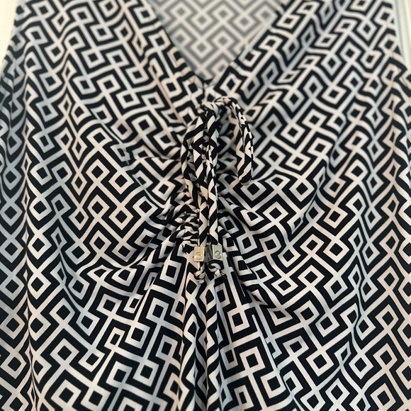 Michael Kors Black and White Diamond Pattern Tank Top - Picture 2 of 4